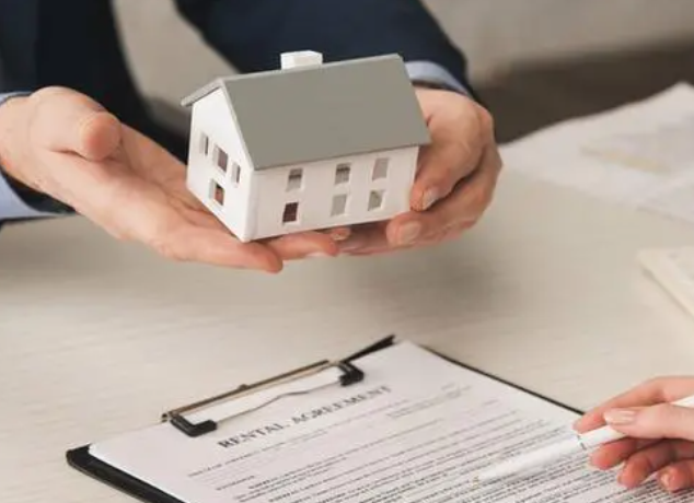 酒泉在职人员如何轻松代办住房公积金提取?